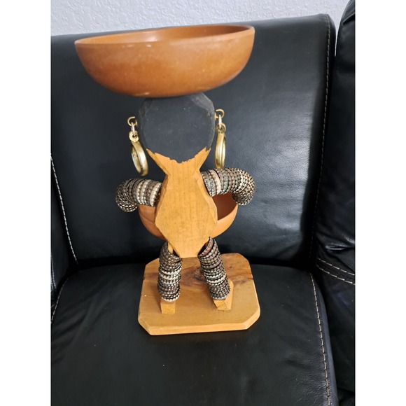 Vintage Bottle Cap Art Man Figure With Two Bowls - Picture 4 of 7